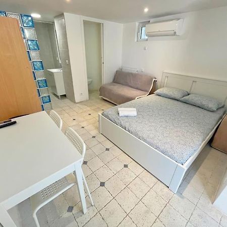 Villa 4 Appartements - Proche Centre Cagnes-sur-Mer Esterno foto