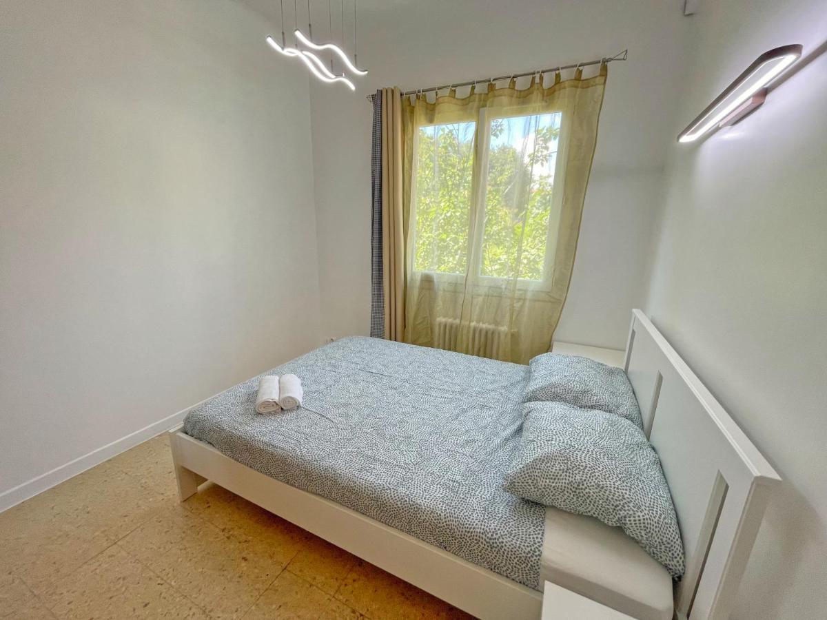 Villa 4 Appartements - Proche Centre Cagnes-sur-Mer Esterno foto