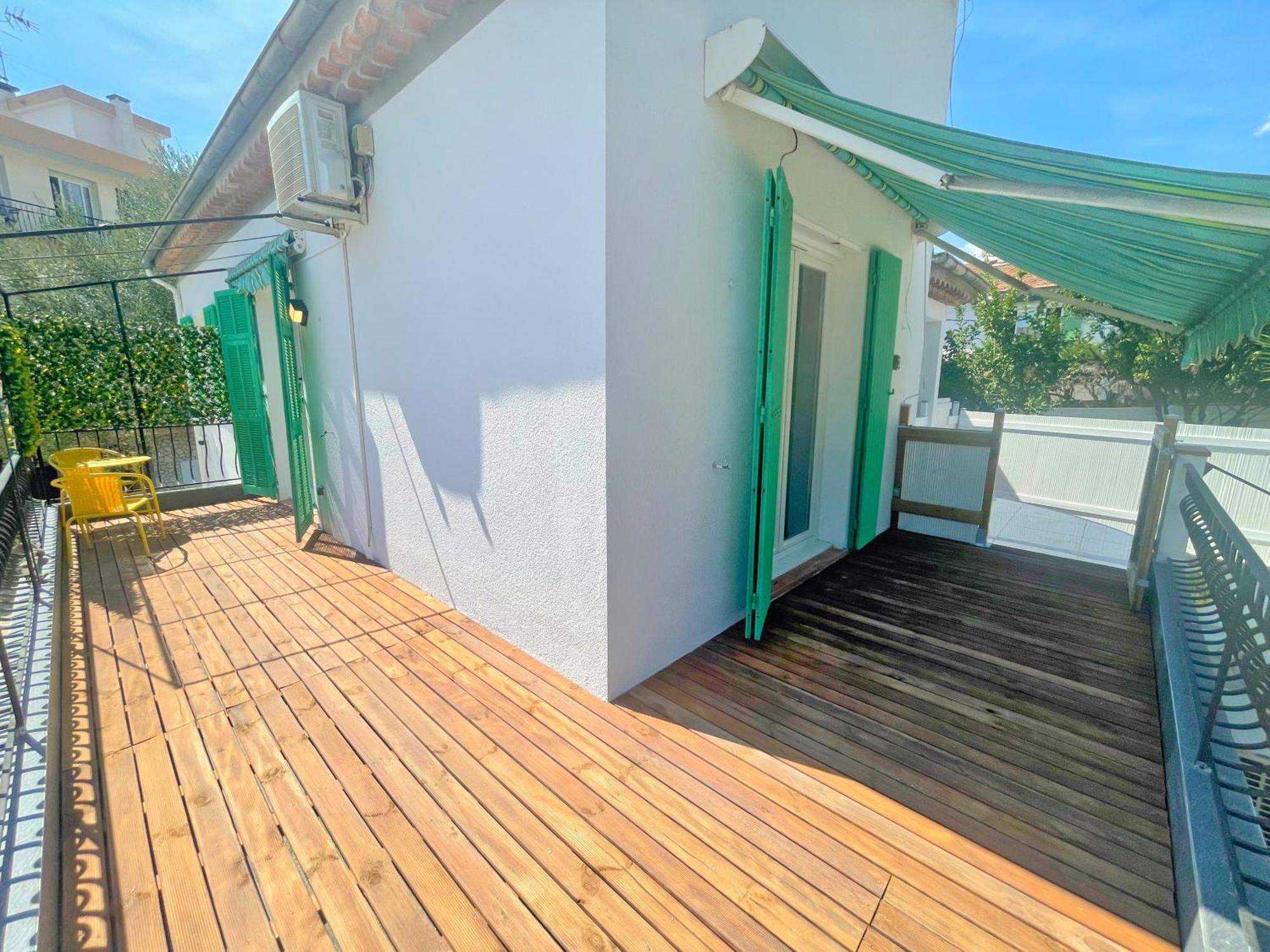 Villa 4 Appartements - Proche Centre Cagnes-sur-Mer Esterno foto